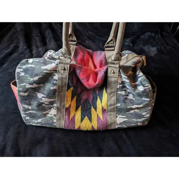 Tigerbear Republik Camouflage Aztec XL Gym Bag Duffel
